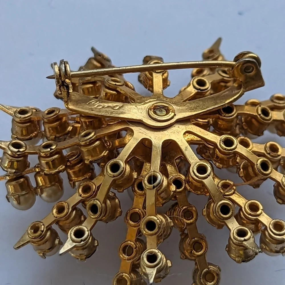Coro Vintage Signed Brooch Faux Pearls rhinestone diamonds, atomic sun burst